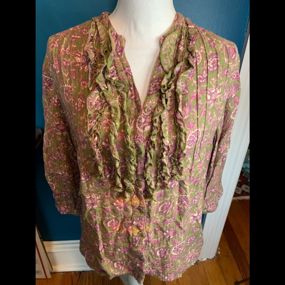 Soft Surroundings ruffle front olive green top M